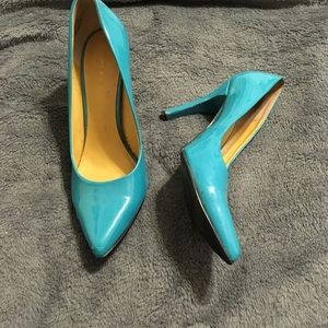 😍Sexy teal heels